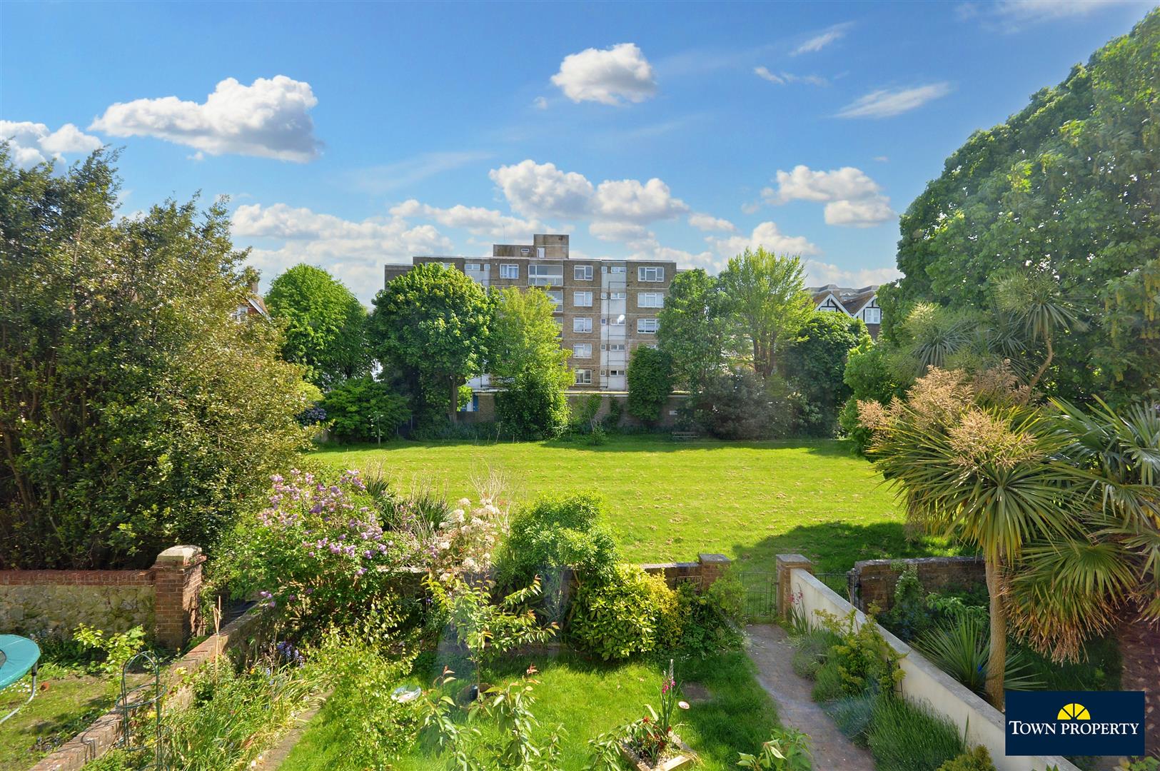 Property Details for 16 Jevington Gardens Eastbourne BN21 4HN Town